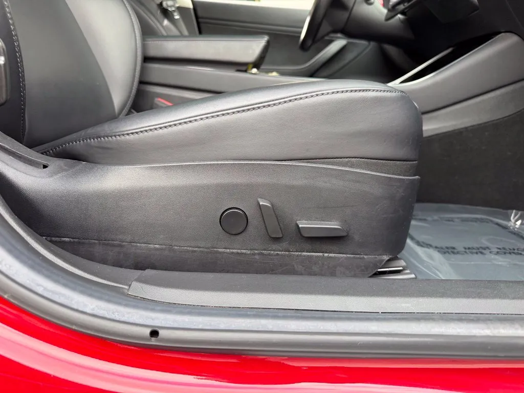 Tesla Model 3 photo 35