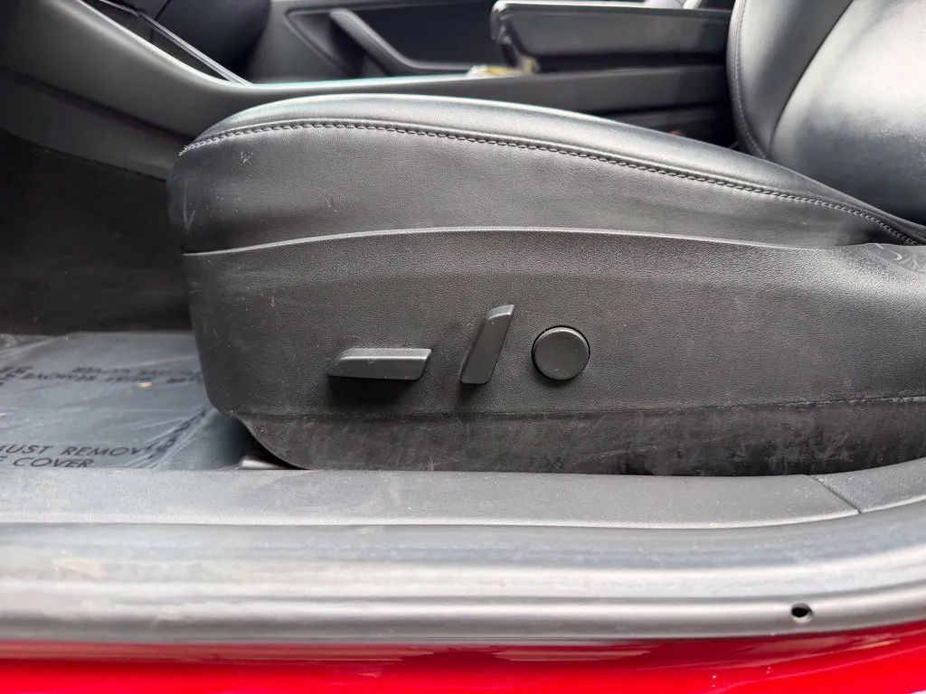 Tesla Model 3 photo 27