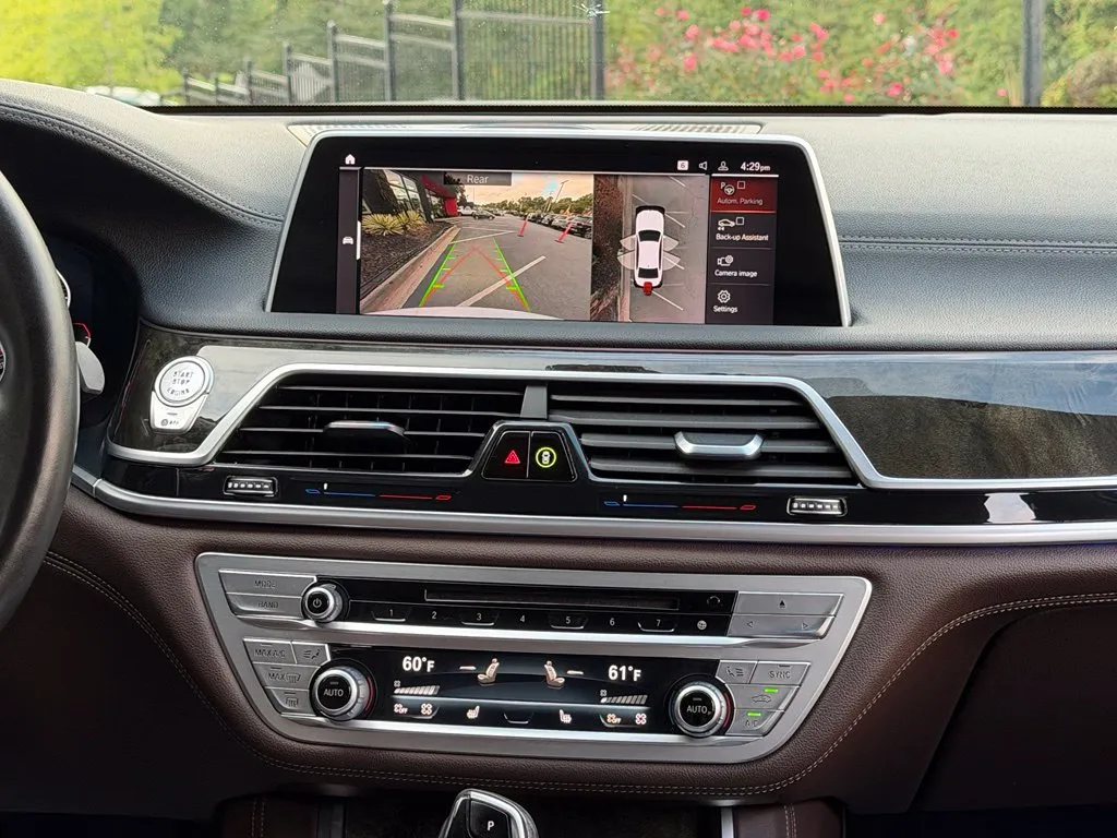 BMW 7 Series photo 46