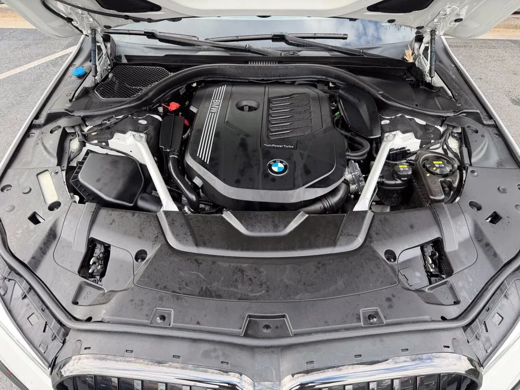 BMW 7 Series photo 6