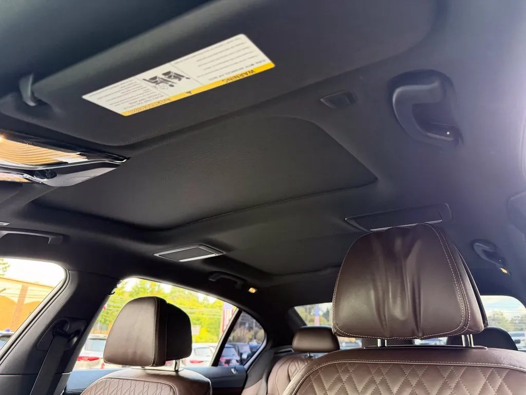 BMW 7 Series photo 51