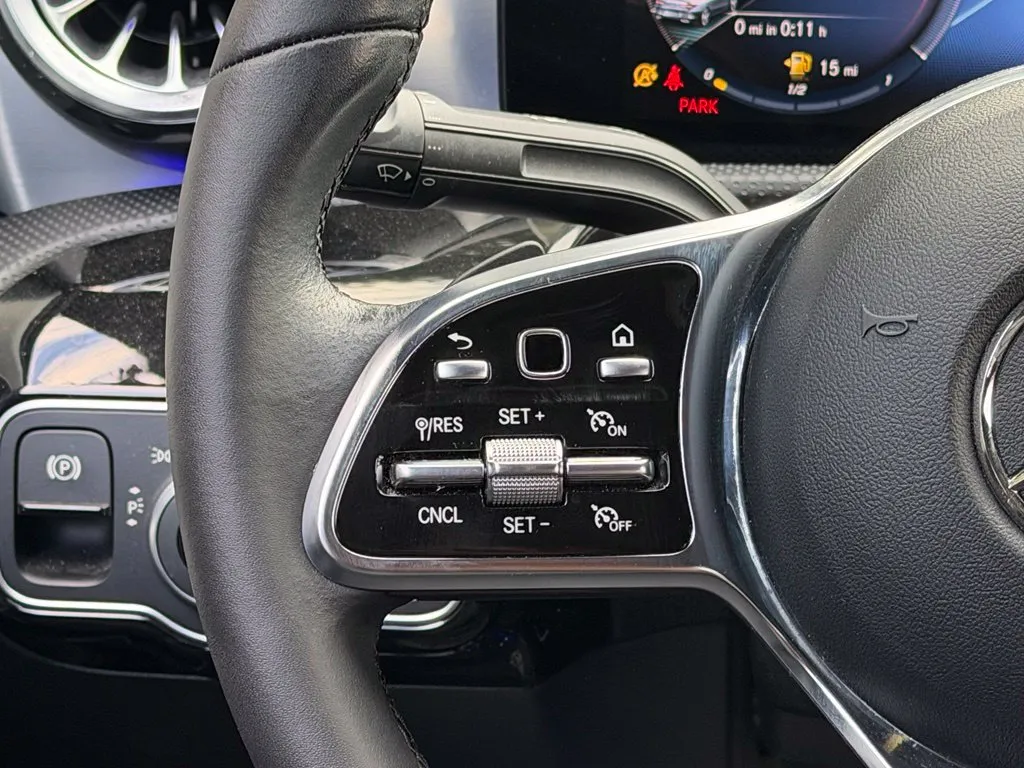 Mercedes-Benz CLA photo 43