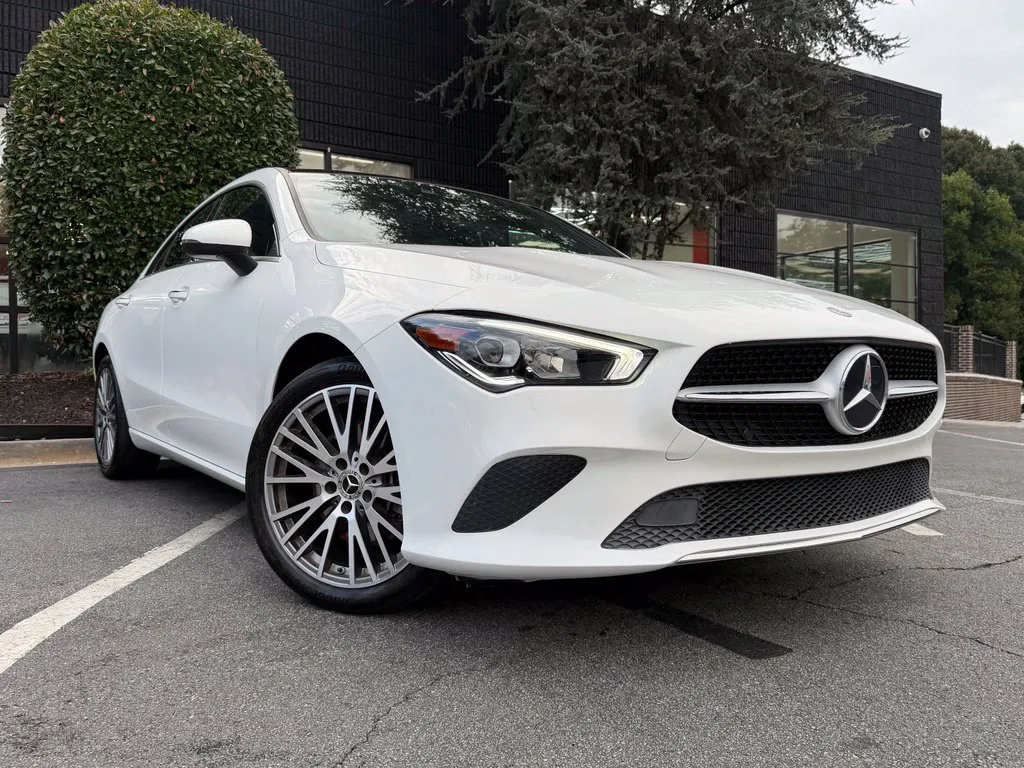 Mercedes-Benz CLA photo 8