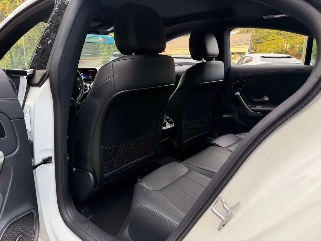 Mercedes-Benz CLA photo 30
