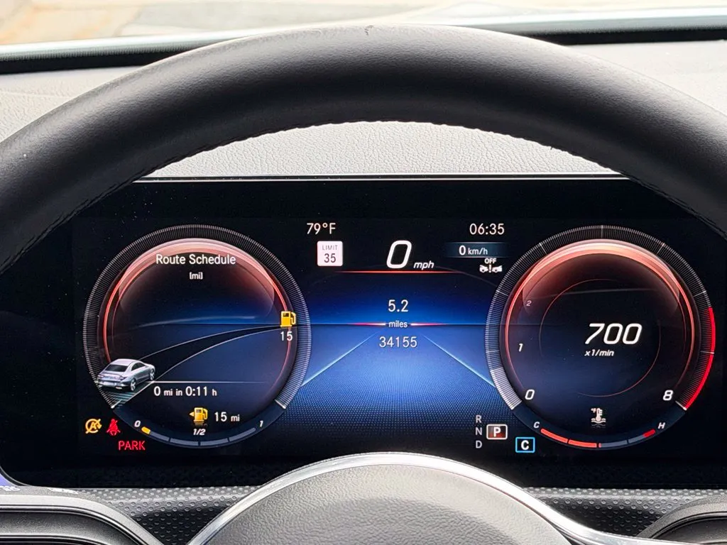 Mercedes-Benz CLA photo 45