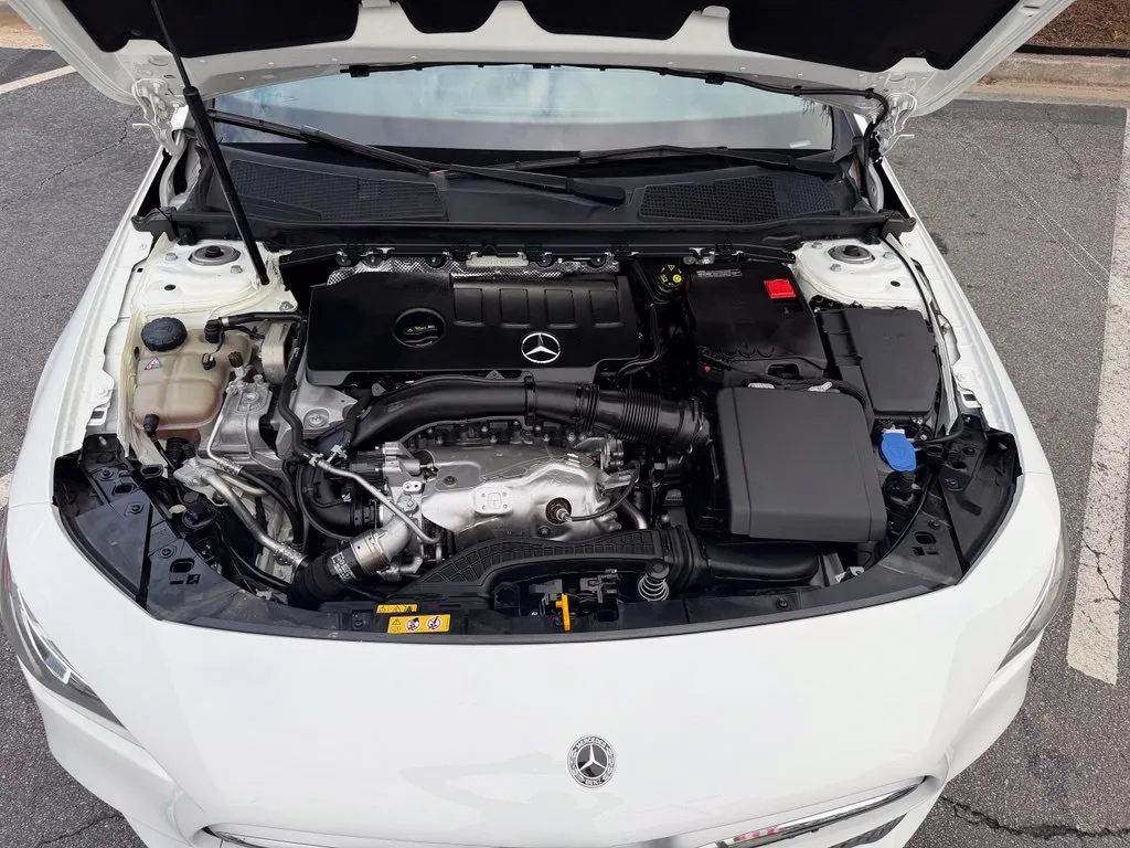Mercedes-Benz CLA photo 6