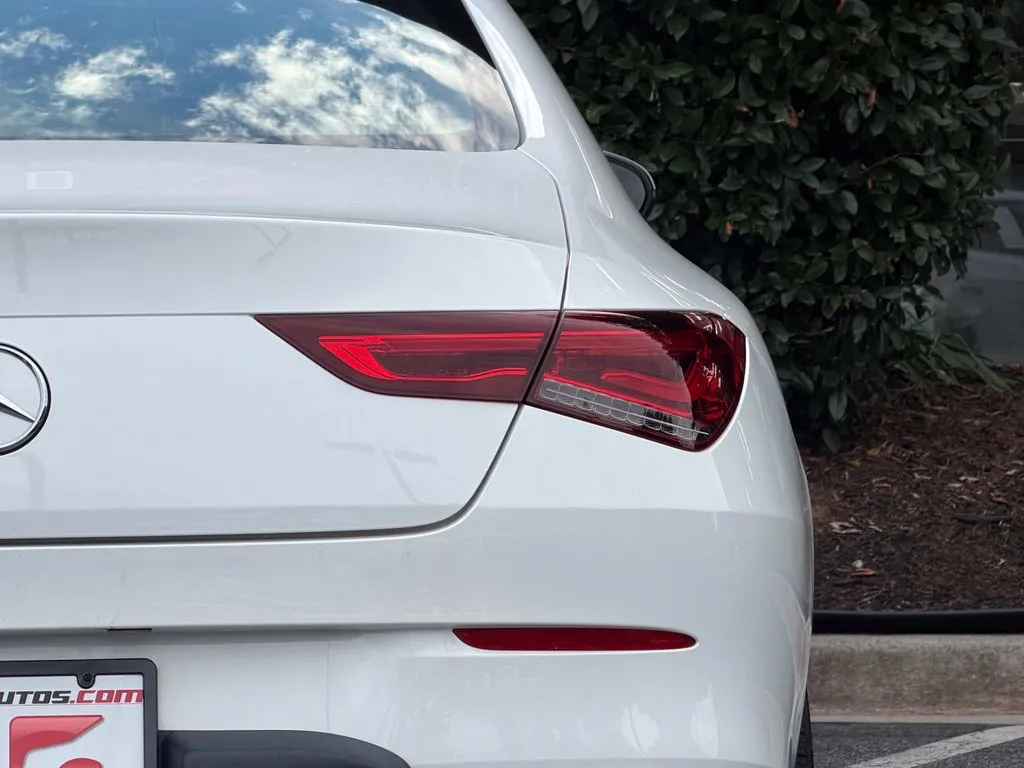 Mercedes-Benz CLA photo 16