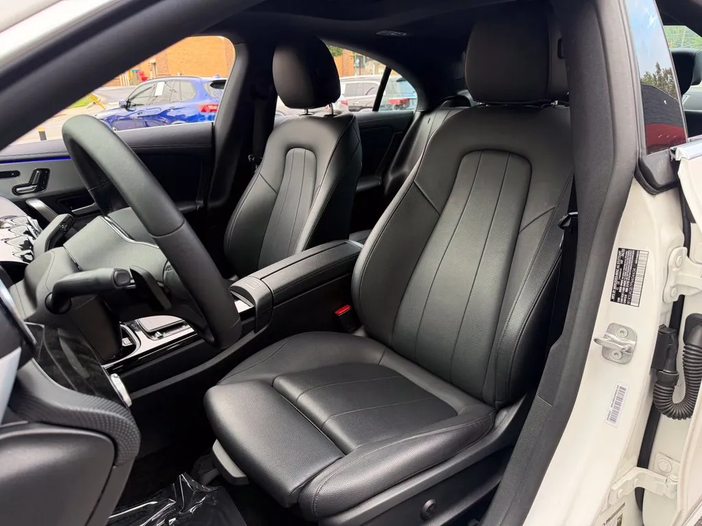 Mercedes-Benz CLA photo 26