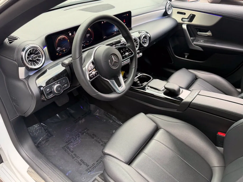 Mercedes-Benz CLA photo 24