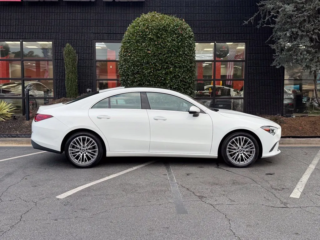 Mercedes-Benz CLA photo 21