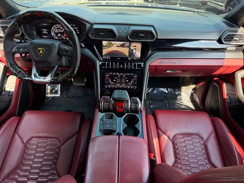 Lamborghini URUS photo 41