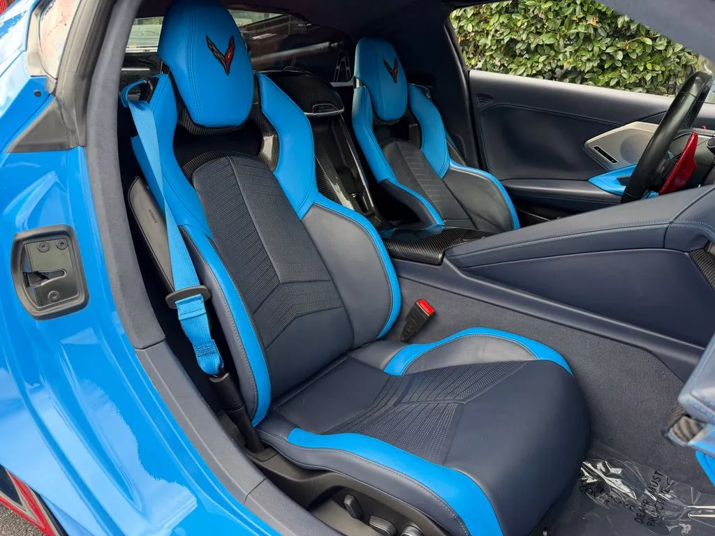 Chevrolet Corvette photo 32