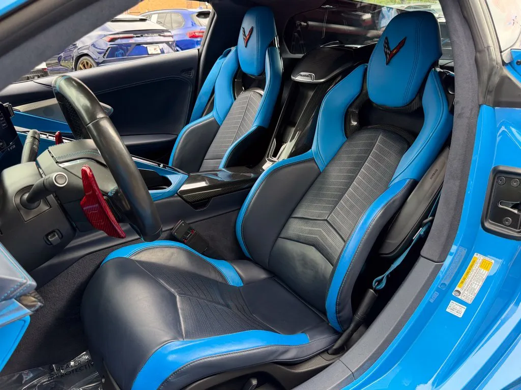 Chevrolet Corvette photo 25