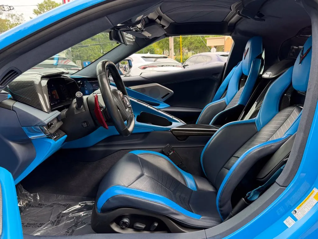 Chevrolet Corvette photo 24