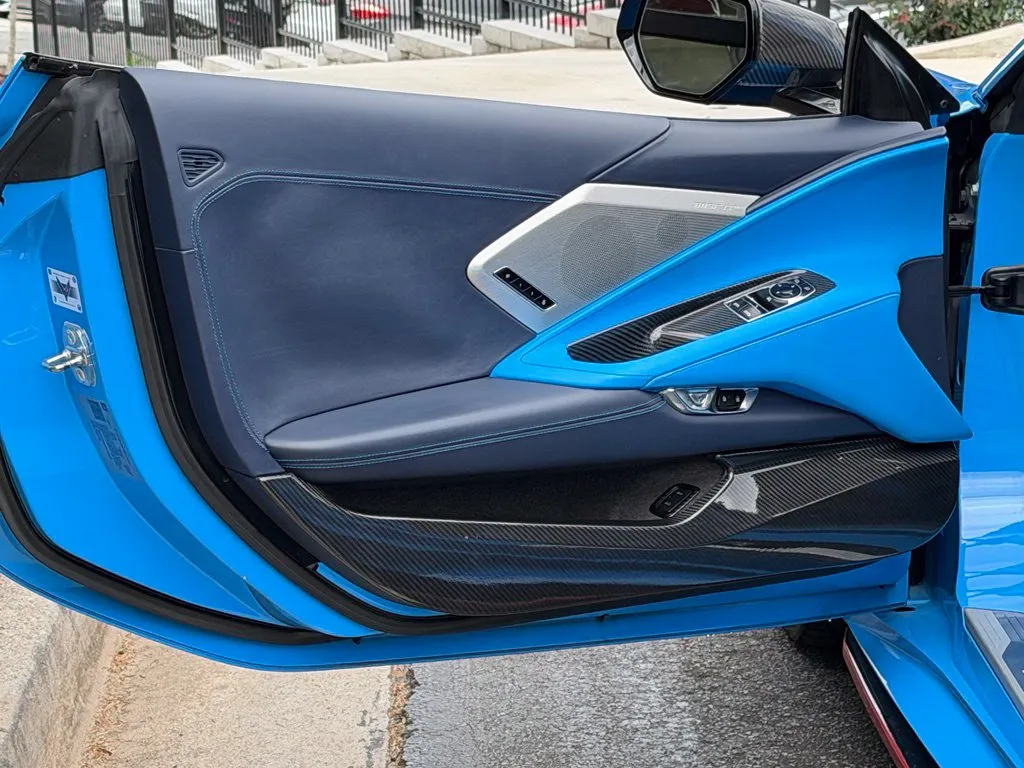 Chevrolet Corvette photo 28