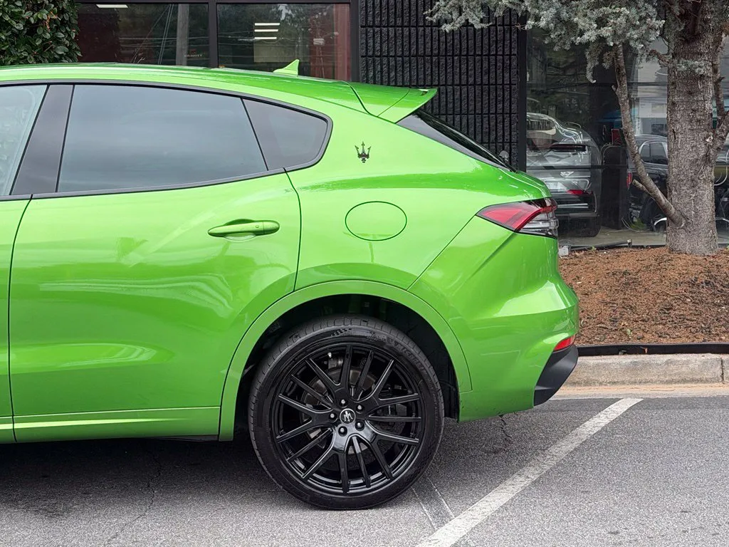Maserati Levante photo 11