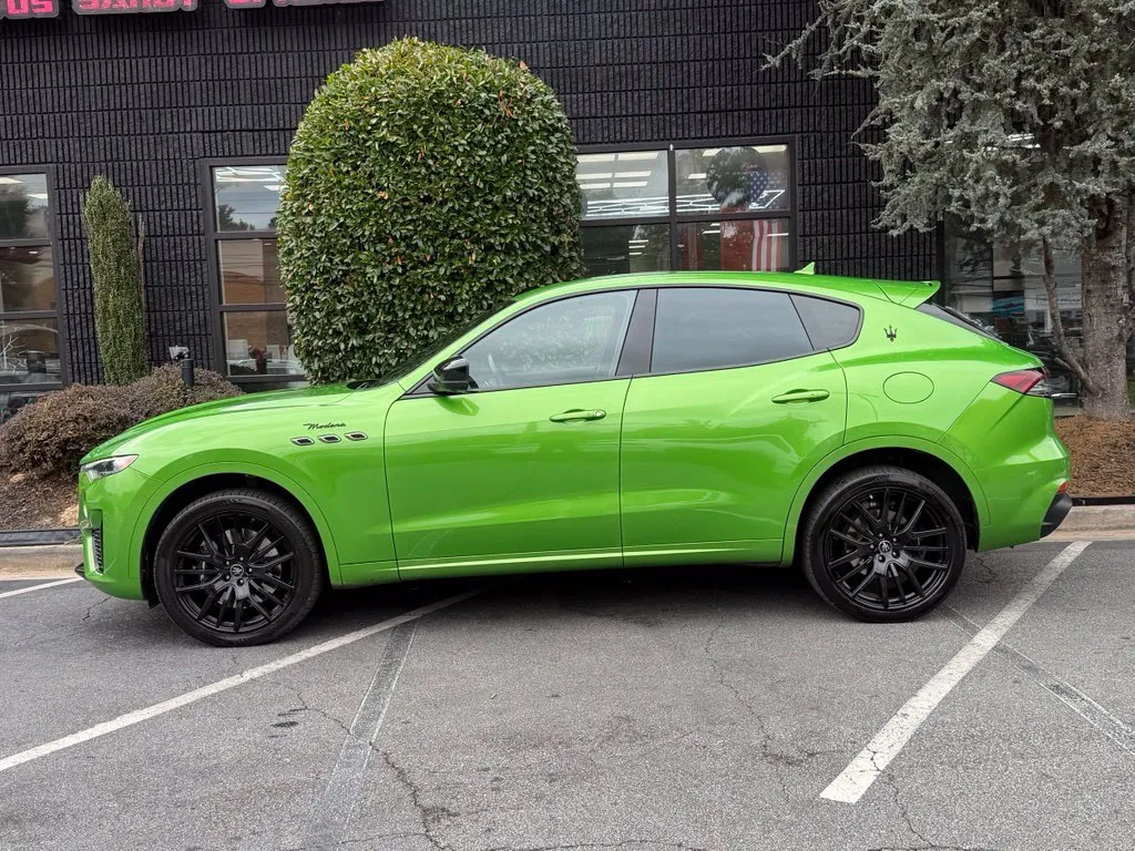 Maserati Levante photo 9