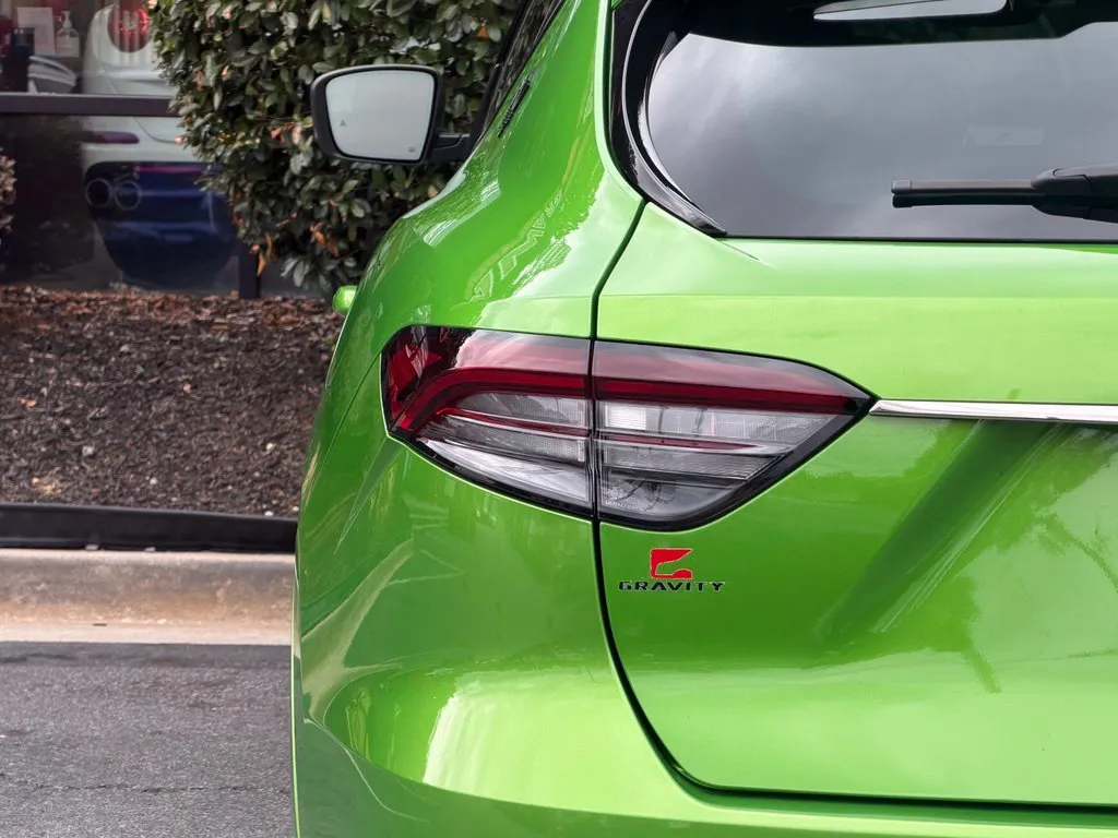 Maserati Levante photo 15