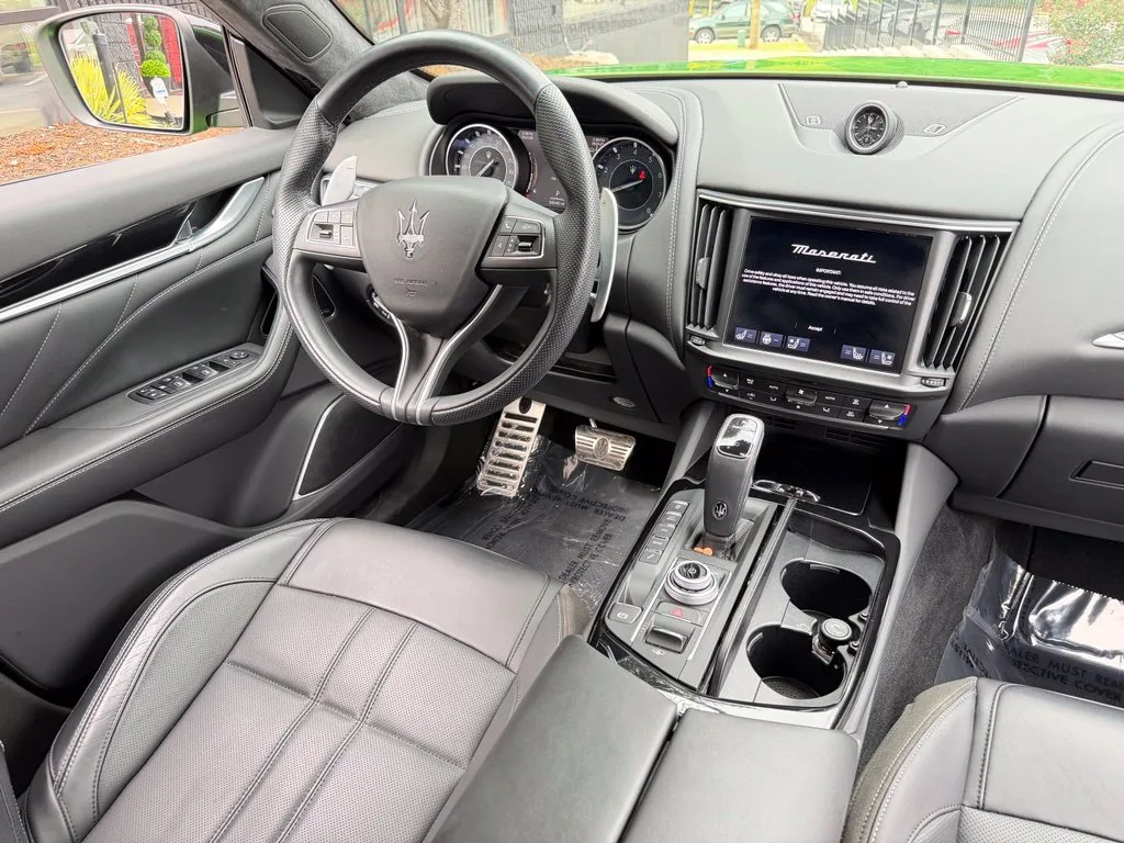Maserati Levante photo 42