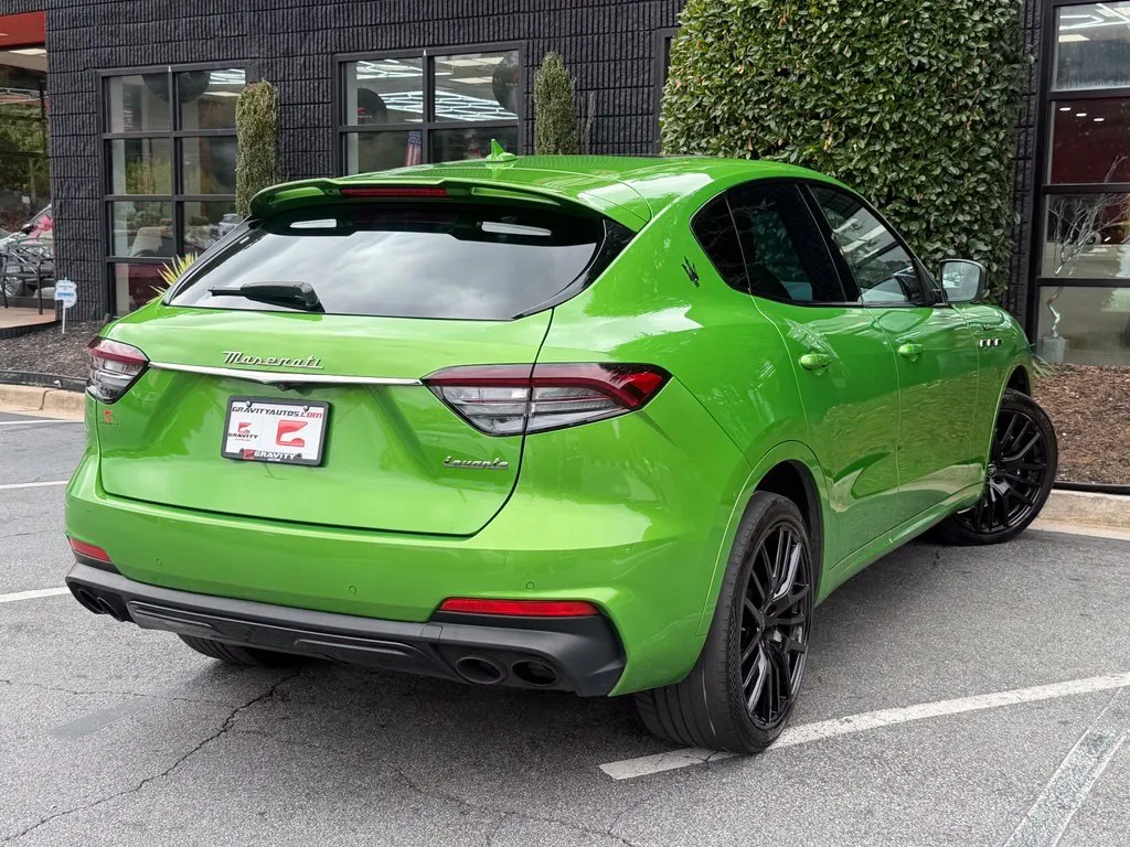 Maserati Levante photo 12