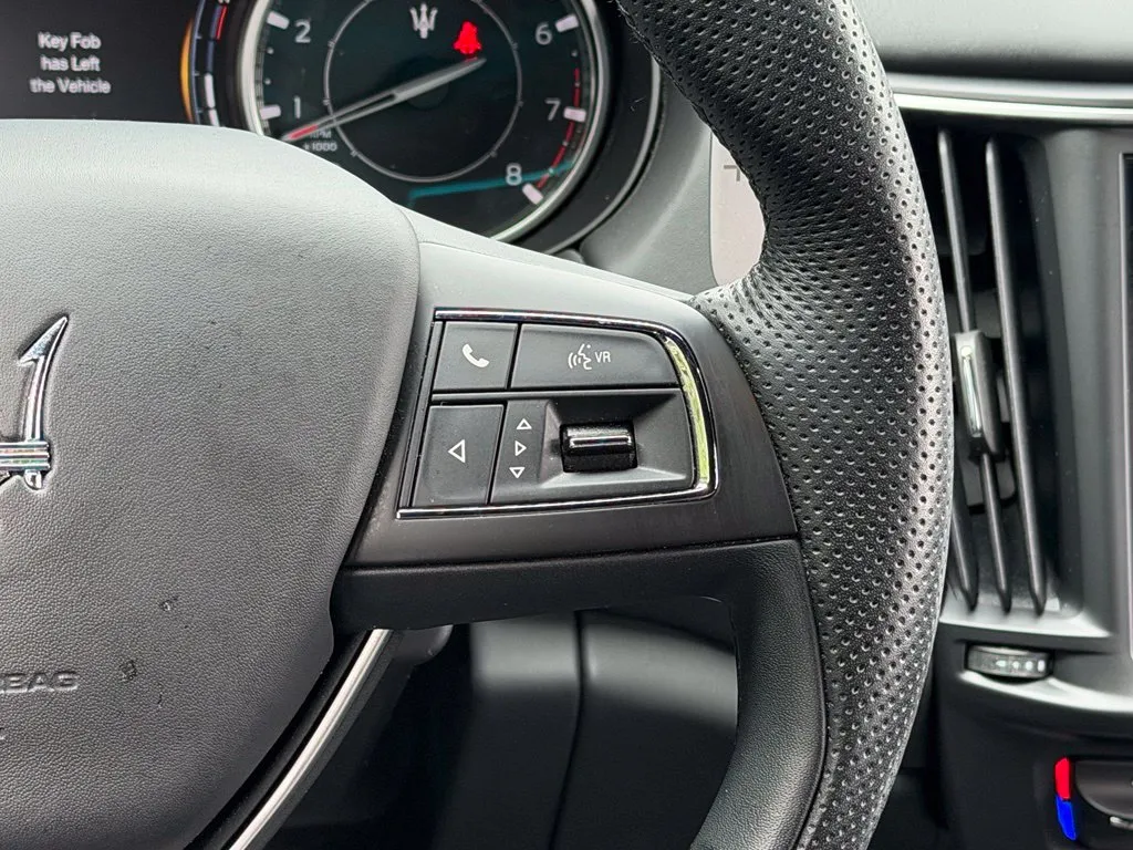 Maserati Levante photo 46