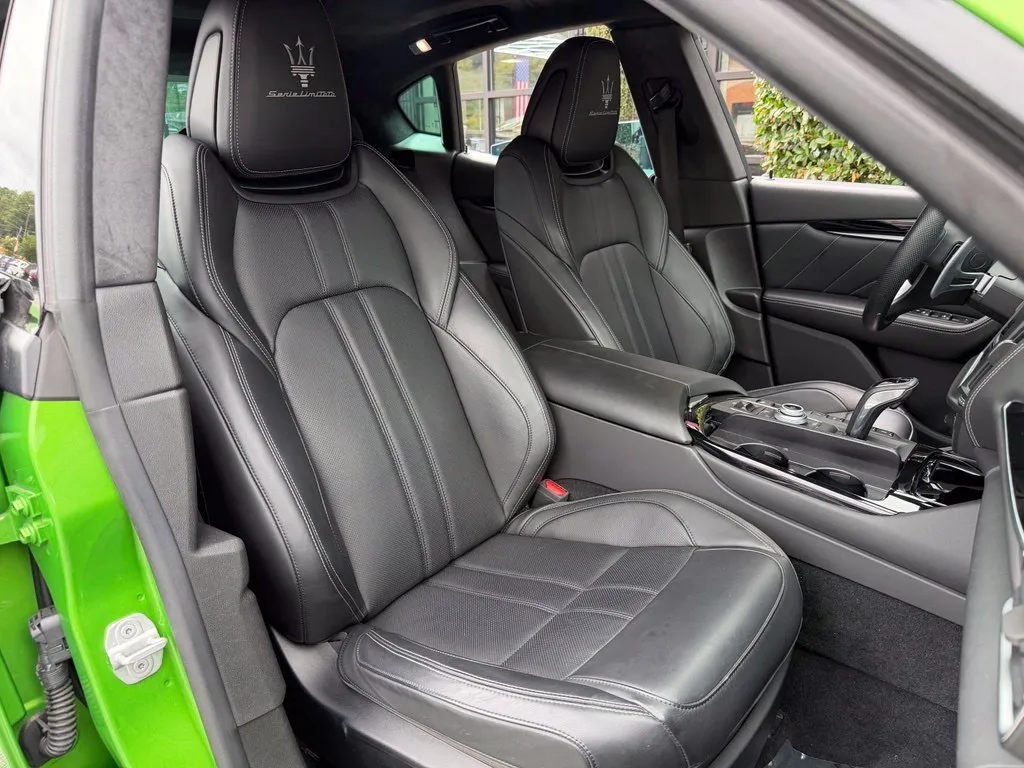 Maserati Levante photo 35