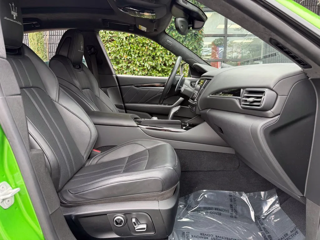 Maserati Levante photo 34