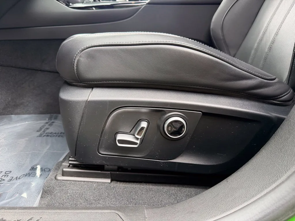 Maserati Levante photo 27
