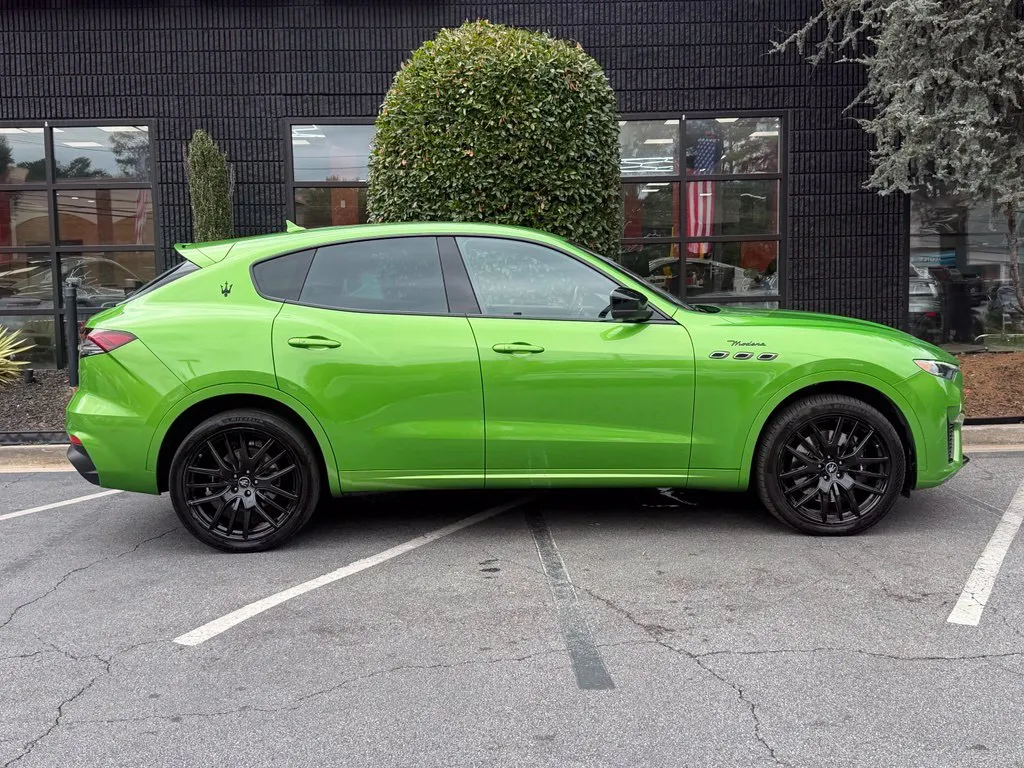 Maserati Levante photo 21