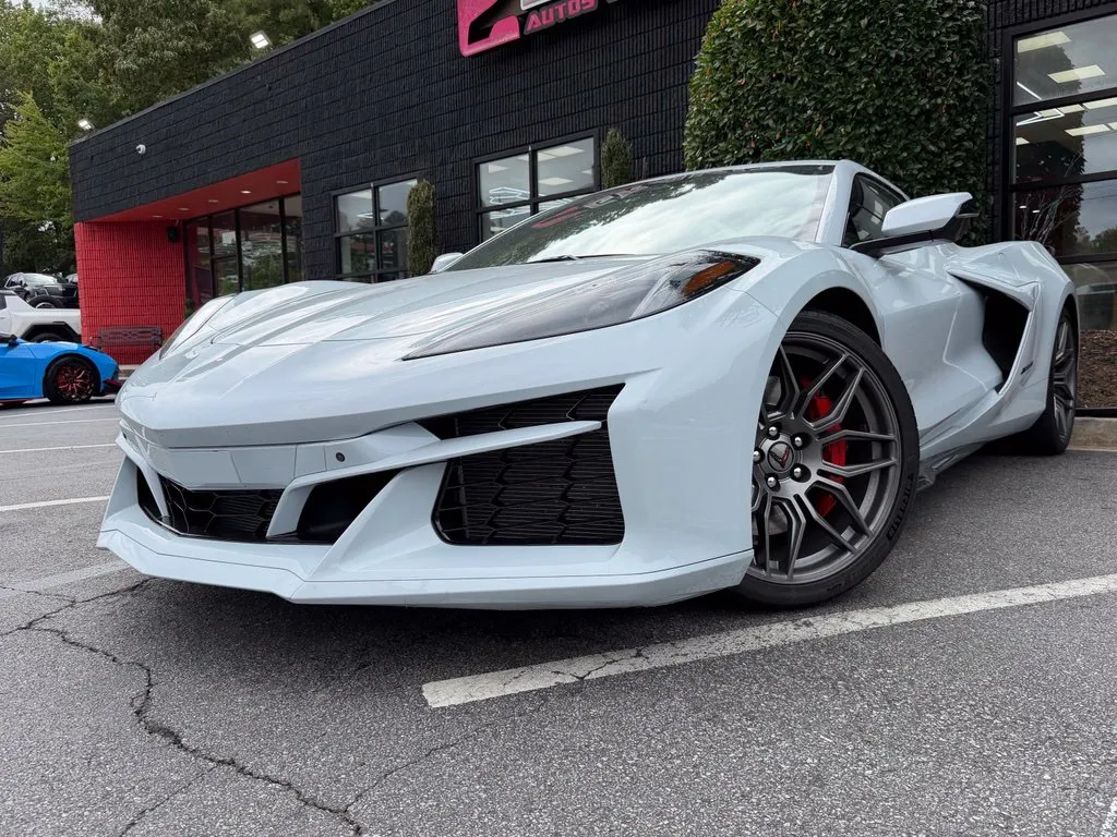 Chevrolet Corvette photo 2