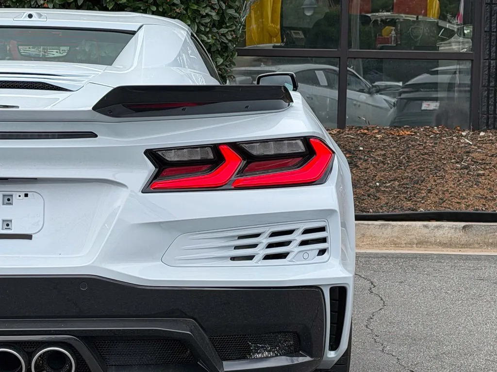Chevrolet Corvette photo 16