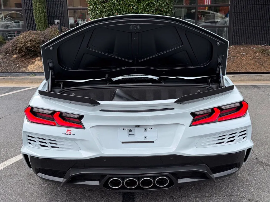 Chevrolet Corvette photo 17