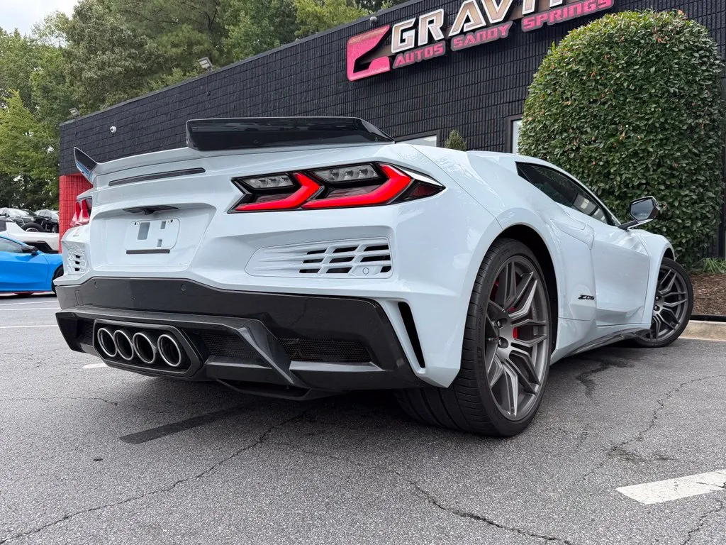 Chevrolet Corvette photo 13