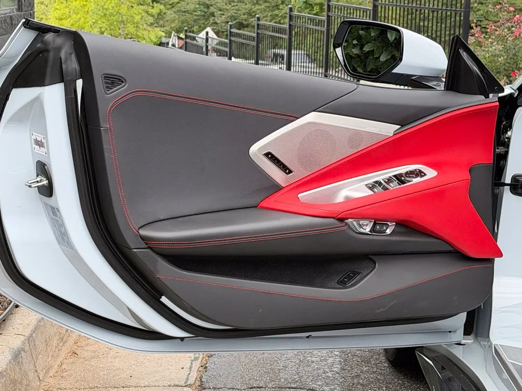 Chevrolet Corvette photo 29