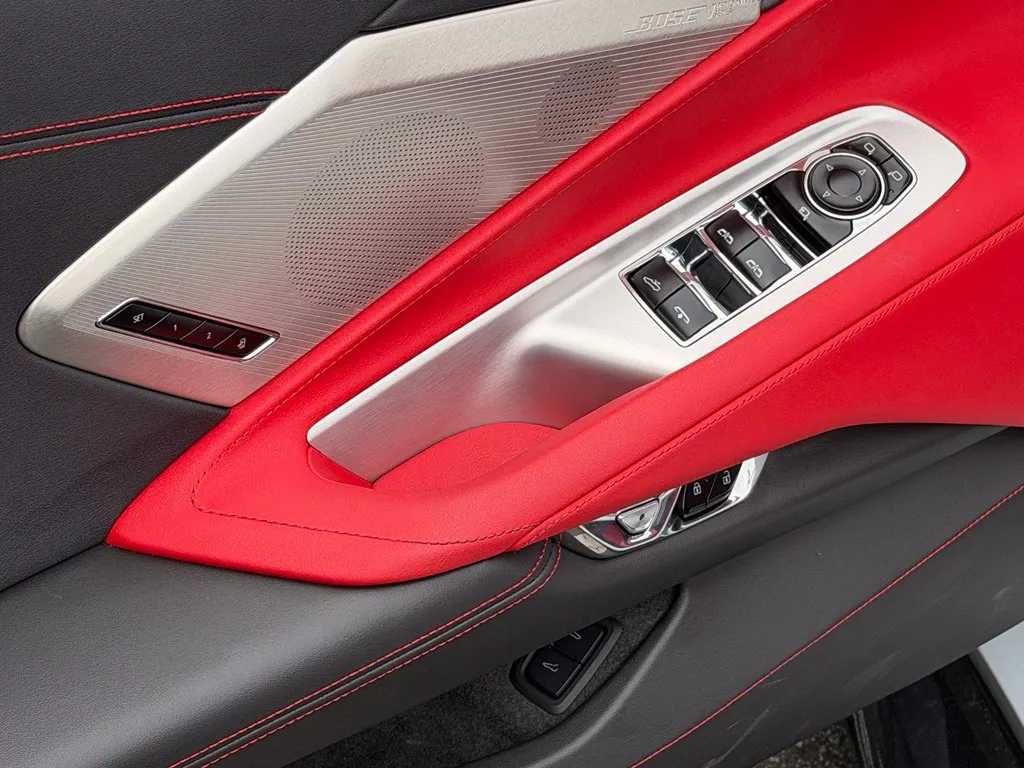 Chevrolet Corvette photo 30
