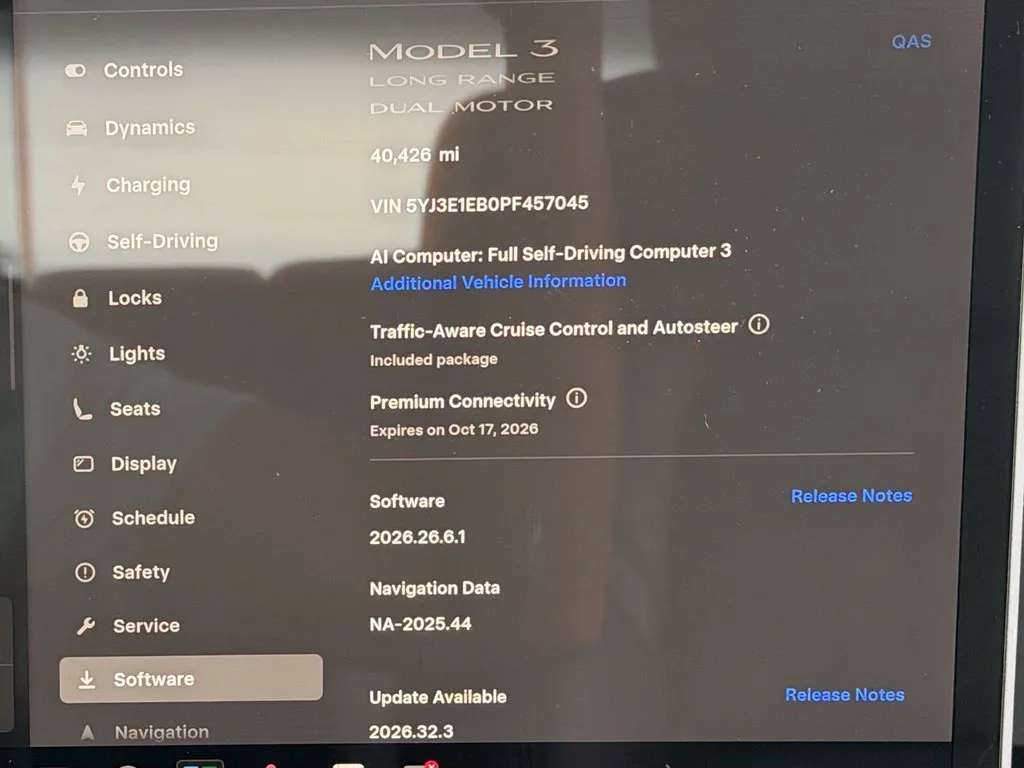 Tesla Model 3 photo 52
