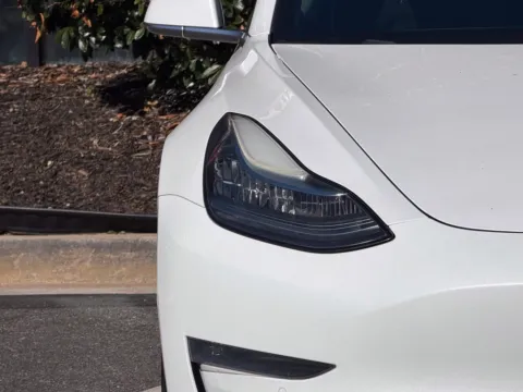 More photos of 2018 Tesla Model 3 at Gravity Autos Sandy Springs, GA