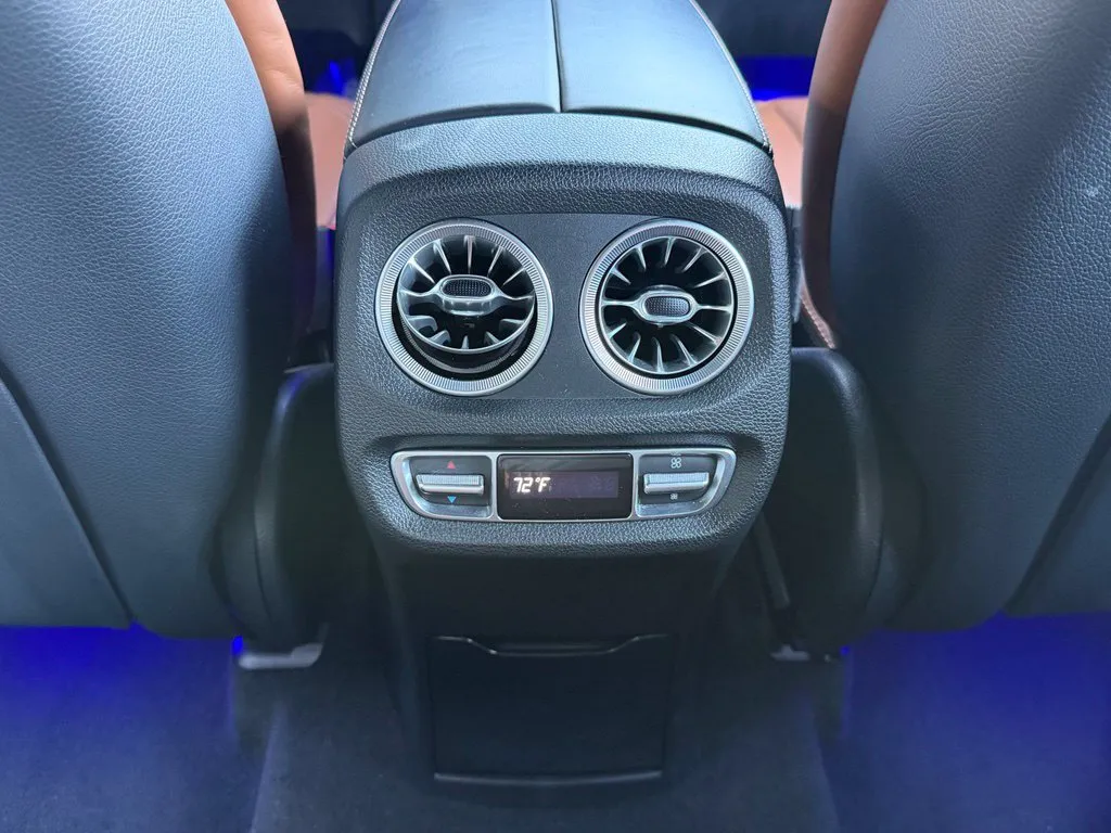Mercedes-Benz G-Class photo 51