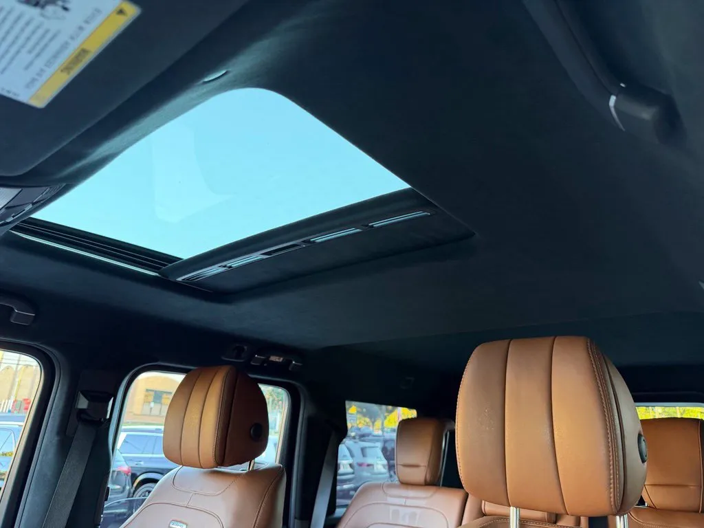 Mercedes-Benz G-Class photo 52