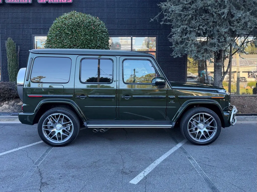Mercedes-Benz G-Class photo 21