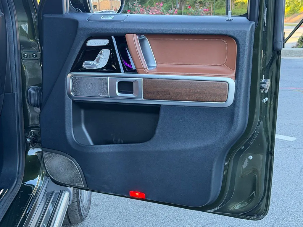 Mercedes-Benz G-Class photo 35