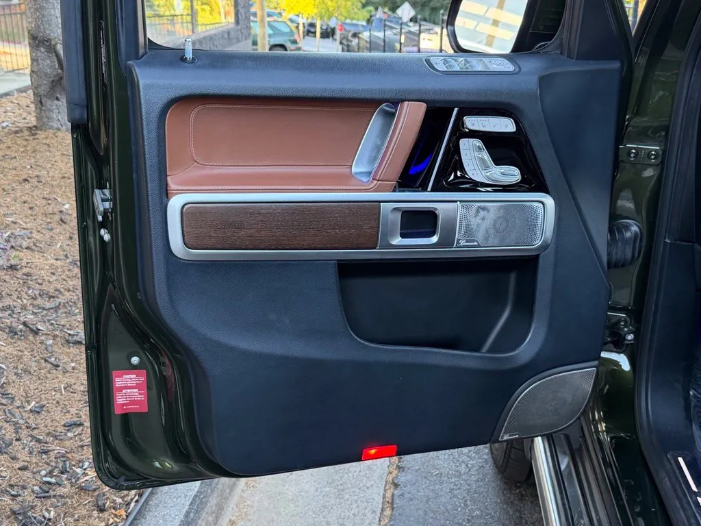 Mercedes-Benz G-Class photo 28