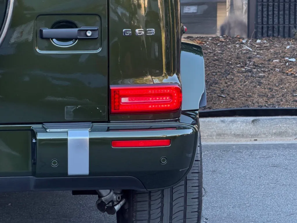 Mercedes-Benz G-Class photo 16