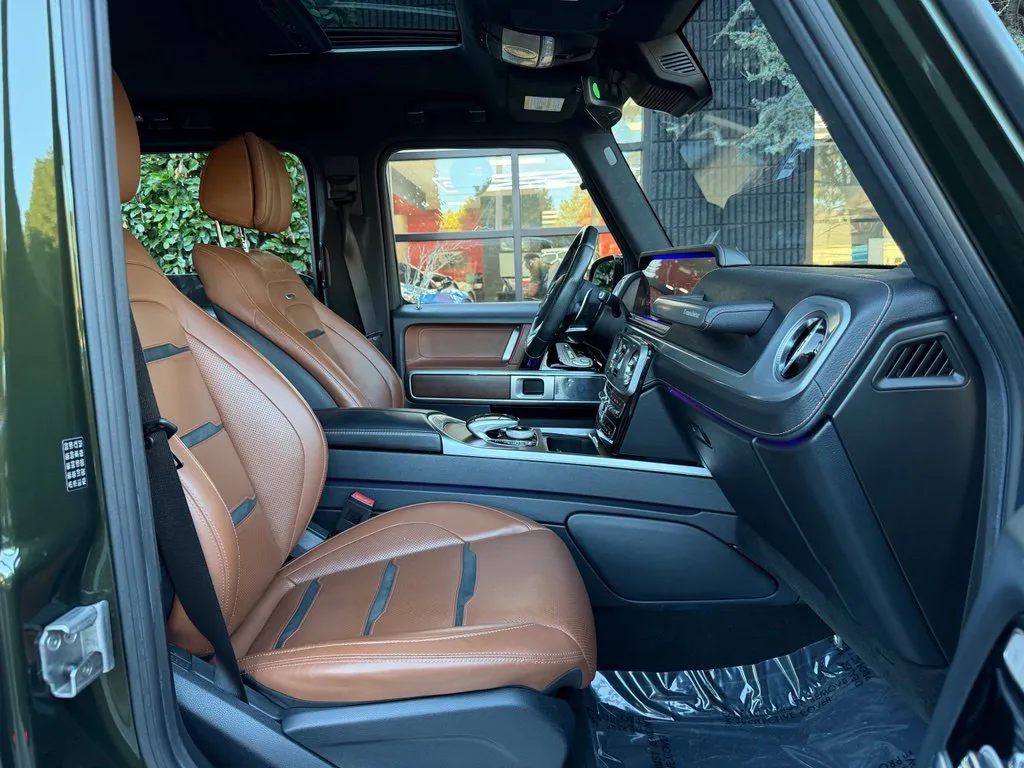 Mercedes-Benz G-Class photo 33