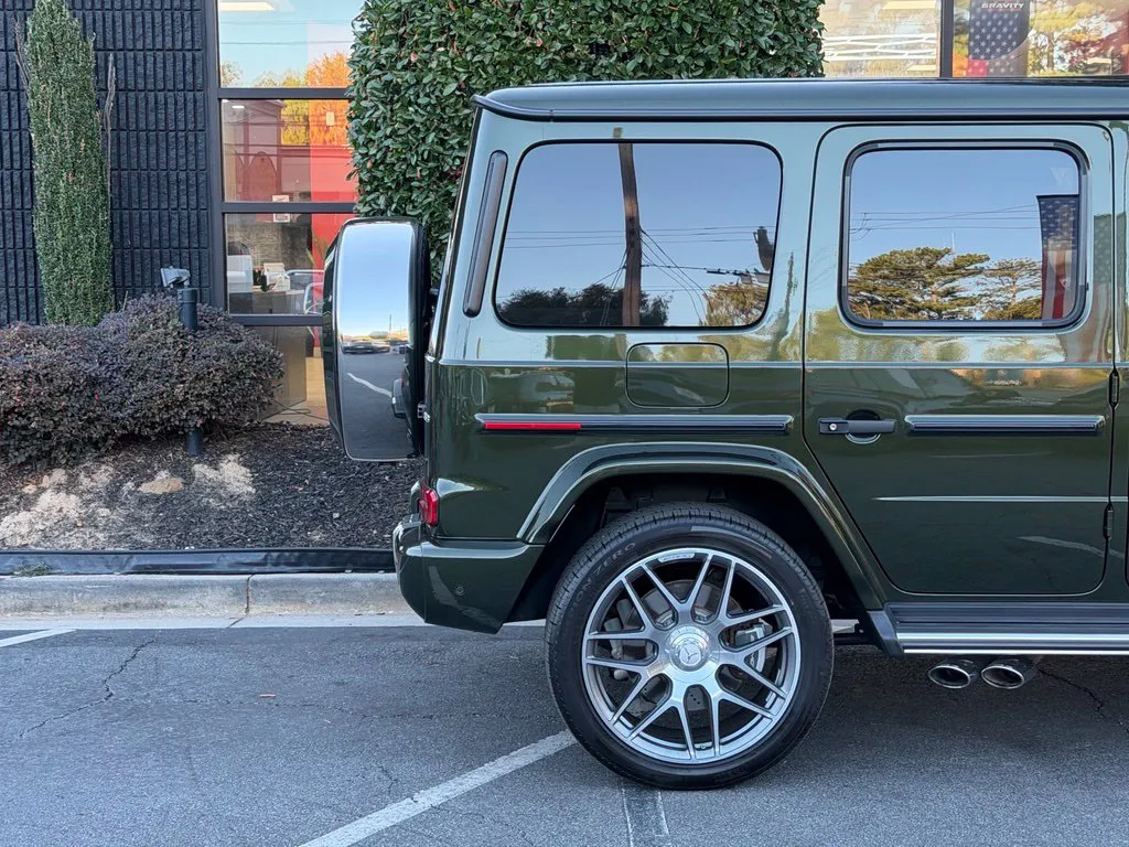 Mercedes-Benz G-Class photo 22