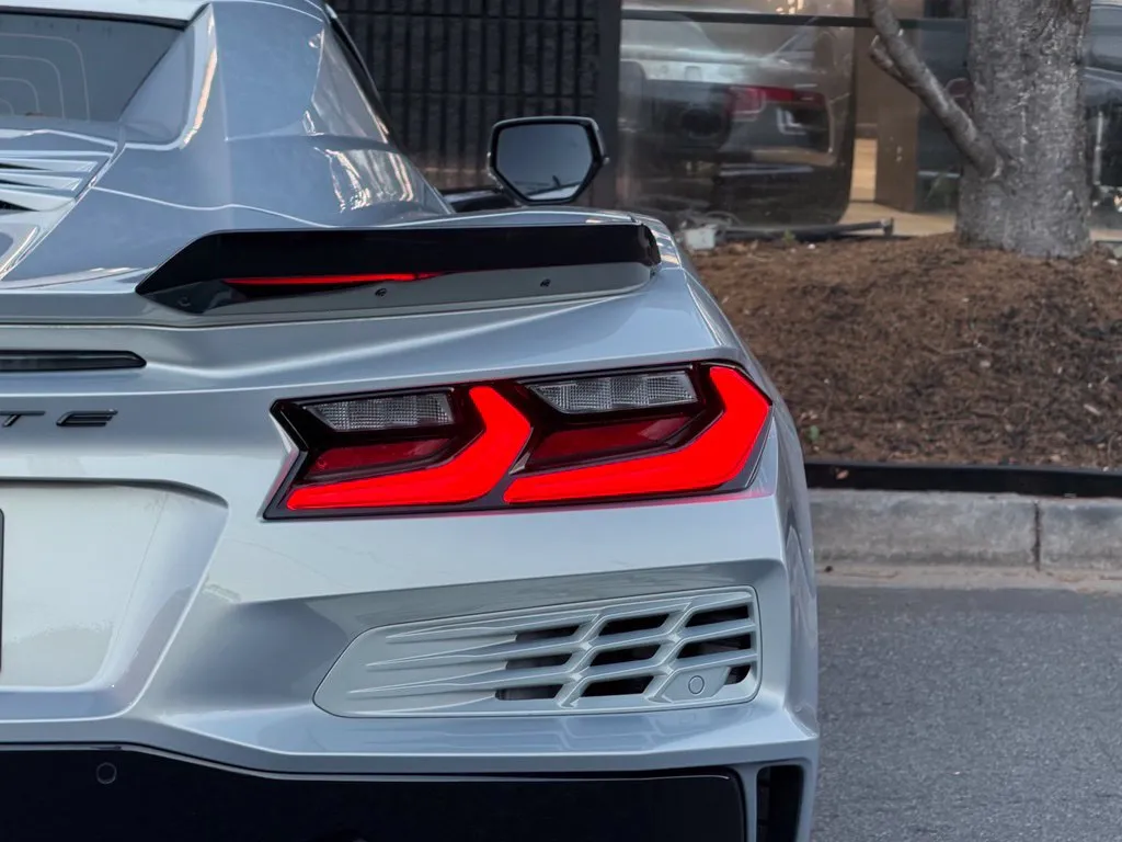 Chevrolet Corvette photo 16