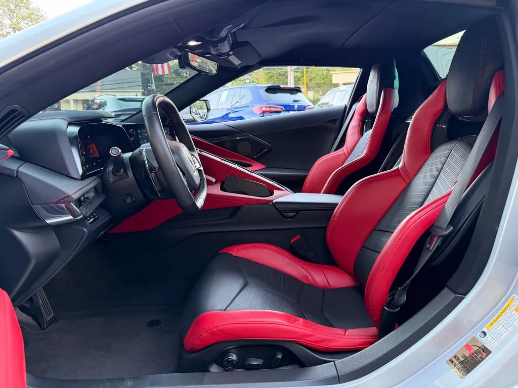 Chevrolet Corvette photo 24