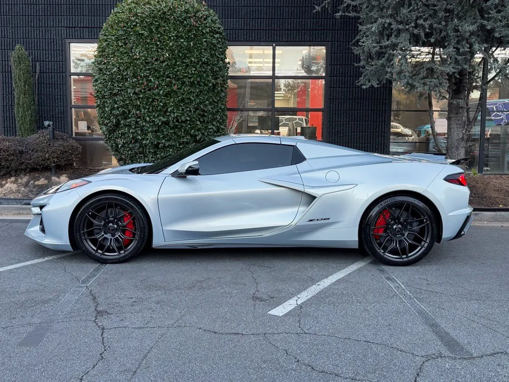 Chevrolet Corvette photo 9