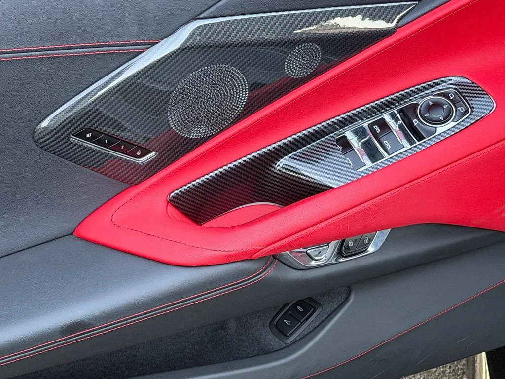 Chevrolet Corvette photo 27