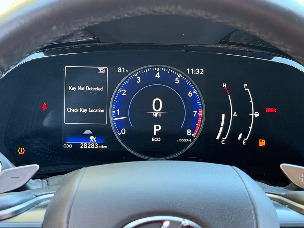 Lexus NX photo 46